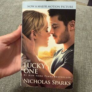 The Lucky One by Nicholas Sparks Book
